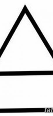 foto af en triadetatovering dateret 27-08-2017 №048 - triadetatovering -