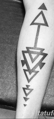 foto af en triadetatovering dateret 27-08-2017 №072 - triadetatovering -