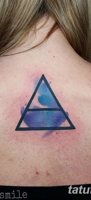 foto af en triadetatovering dateret 27/08/2017 №013 - triadetatovering -