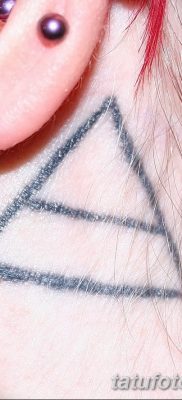 foto af en triadetatovering dateret 27.08.2017 №035 - triadetatovering -