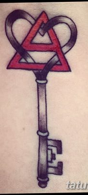 foto af en triadetatovering dateret 27-08-2017 №036 - triadetatovering -