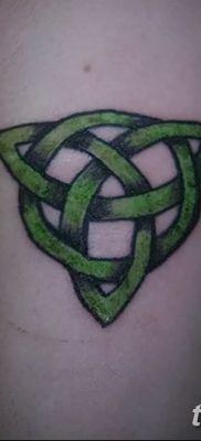fotó a tetoválásról Trikvetra kelt 2017.11.26 -án №007 - tetoválás Trikvetra -