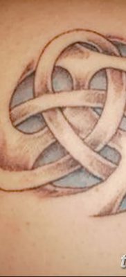fotó tetoválás Trikvetra kelt 2017.11.26 №019 - tetoválás Trikvetra -