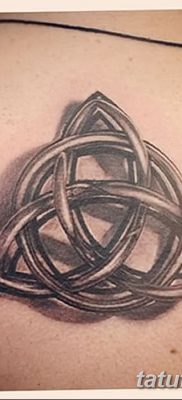 fotó tetoválás Trikvetra kelt 2017.11.26 №022 - tetoválás Trikvetra -