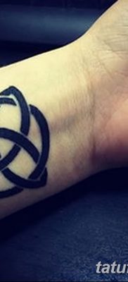 fotó a tetoválásról Trikvetra, kelt 2017.11.26. №023 - tetoválás Trikvetra -