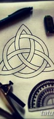 fotó tetoválás Trikvetra kelt 2017.11.26 №031 - tetoválás Trikvetra -