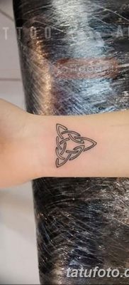 fotó a tetoválásról Trikvetra, kelt 2017.11.26 -án №053 - tetoválás Trikvetra -