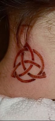 fotó tetoválás Trikvetra kelt 2017.11.26 №064 - tetoválás Trikvetra -