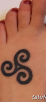 fotó triskelion tetoválásról, 2018.01.09. №023 - triskelion tetoválás -