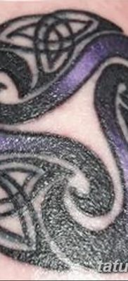 fotó a triskelion tetoválásról, 2018.01.09. №042 - triskelion tetoválás -