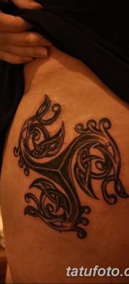 fotó a triskelion tetoválásról, 2018.01.09. №048 - triskelion tetoválás -