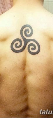 fotó triskelion tetoválásról, 2018.01.09. №053 - triskelion tetoválás -