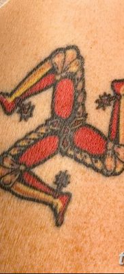 fotó triskelion tetoválásról, 2018.01.09. №059 - triskelion tetoválás -