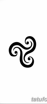 fotó a triskelion tetoválásról, 2018.01.09. №063 - triskelion tetoválás -