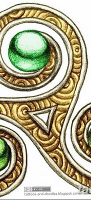 fotó a triskelion tetoválásról, 2018.01.09. №065 - triskelion tetoválás -