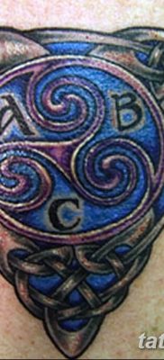 fotó triskelion tetoválásról, 2018.01.09. №068 - triskelion tetoválás -