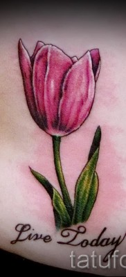 tulipán tetoválás