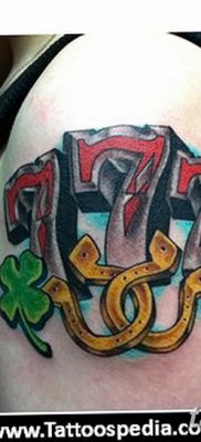 fotó a tetoválásról a szerencsére 2017.12.19 -től №043 - a szerencse tetoválása -