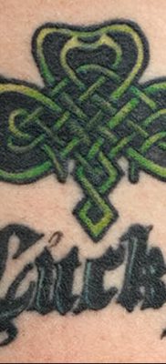 fotó a tetoválásról a szerencsére 2017.12.19 -től №050 - a szerencse tetoválása -