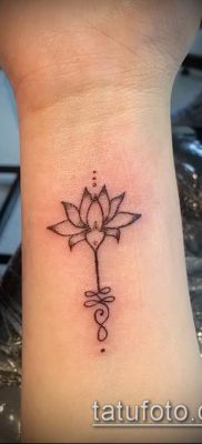 fotó tetoválásról Unalome (jelentése) - példa rajz - 056