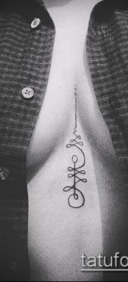 fotó tetoválásról Unalome (érték) - példa rajz - 040