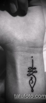 Példa egy kész tetoválás rajz UNALOME - fotó opció