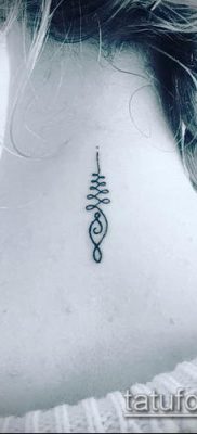 fotó tetoválásról Unalome (jelentése) - példa rajz - 004