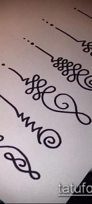 fotó tetoválásról Unalome (jelentése) - példa rajz - 001