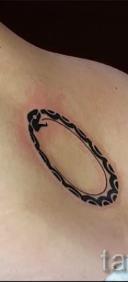 tetoválás urobros - fotó a kész tetoválásról 09012016 13