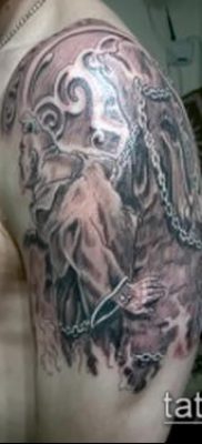 Veles tetoválásfotó (érték) - példa egy érdekes tetoválási rajzra - 035