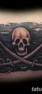 fotó tetoválás Jolly Roger kelt 2017. 09. 22 -én №074 - tetoválás Jolly Roger -