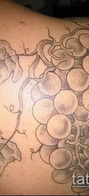 Снимка на татуировка на грозде - 20062017 - пример - 026 Tattoo grapes_
