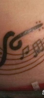 Снимка на татуировка за виолончело от 04.08.2018 №065 - татуировка виолончело -