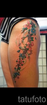 Cseresznye tetoválás a combján - példák a tetoválásokra a fényképeken 30012016 2