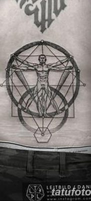 fotó tetoválás vitruvi férfi kelt 2017.12.07. №060 - vitruviai férfi tetoválás -