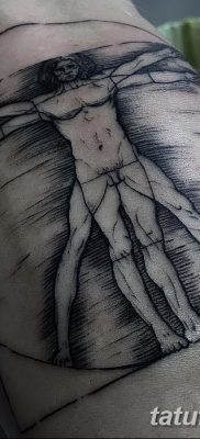 fotó tetoválás vitruvi férfi kelt 2017.12.07. №143 - vitruviai férfi tetoválás -