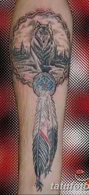 Снимка на татуировка с вълк и пера от 21.09.2018 г. №071 - татуировка вълк и перо -