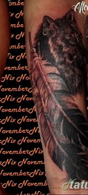 Снимка на татуировка с вълк и пера от 21.09.2018 г. №011 - татуировка вълк и перо -