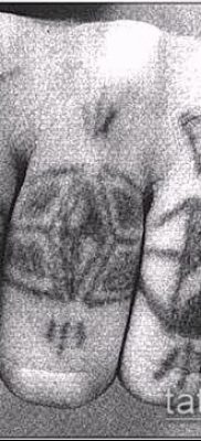 Fotó a tolvajok tetoválásáról a jogban - 05062017 - példa - 033 A tolvaj a jogban