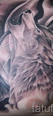 egy üvöltő farkas tetoválásról készült fotó egy üvöltő farkas tetoválás jelentéséről - tatufoto.ru - 46