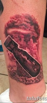 Fotó tetováló nukleáris robbanásról (gomba) 2018. 09. 01. №032 tetoválás nukleáris robbanásról -