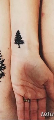 фото татуировка коледни елхи 05.03.2019 №037 - фото татуировка коледни елхи -