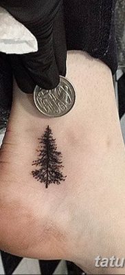 фото татуировка коледни елхи 05.03.2019 №049 - фото татуировка коледни елхи -