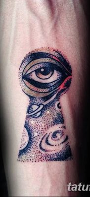 Fotó egy kulcslyuk tetoválásról 2018.08.25. №149 - kulcslyukos tetoválás -