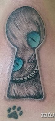 Fotó egy kulcslyuk tetoválásról 2018.08.25. №134 - kulcslyukos tetoválás -