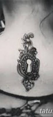 Fotó a kulcslyuk tetoválásról 2018.08.25. №108 - kulcslyukos tetoválás -