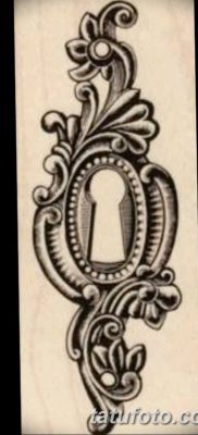 Fotó egy kulcslyuk tetoválásról 2018.08.25. №019 - kulcslyukos tetoválás -