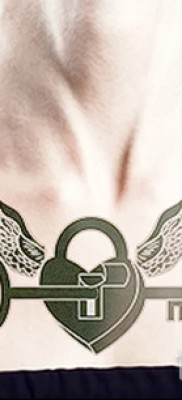 Татуировка на ключалка