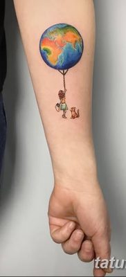fotó a földgömb tetoválásról, 2018. 04. 16 -án, №018 - tetoválógömb -