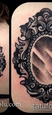 A tetováló tükör # 795 a minta klassz változata, amely könnyen használható változtatásra és tetováló tükörként való alkalmazására a karon